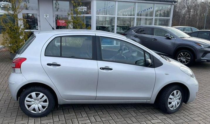 Toyota Yaris cena 18900 przebieg: 163000, rok produkcji 2010 z Olsztyn małe 254